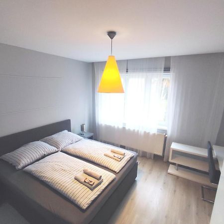 Alisa Apartments Kostomlaty nad Labem Esterno foto