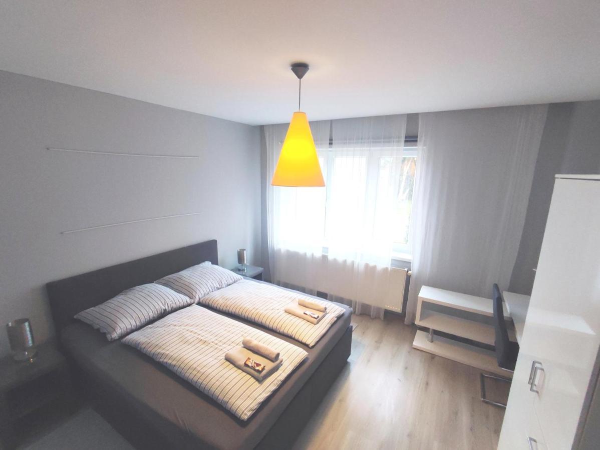 Alisa Apartments Kostomlaty nad Labem Esterno foto