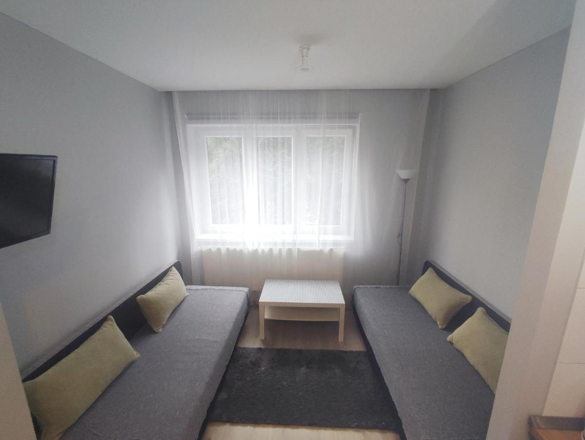 Alisa Apartments Kostomlaty nad Labem Esterno foto